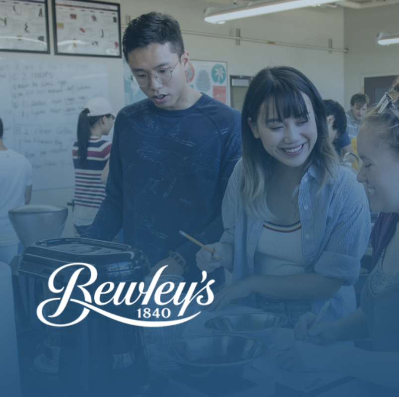 students in uc davis coffee lab